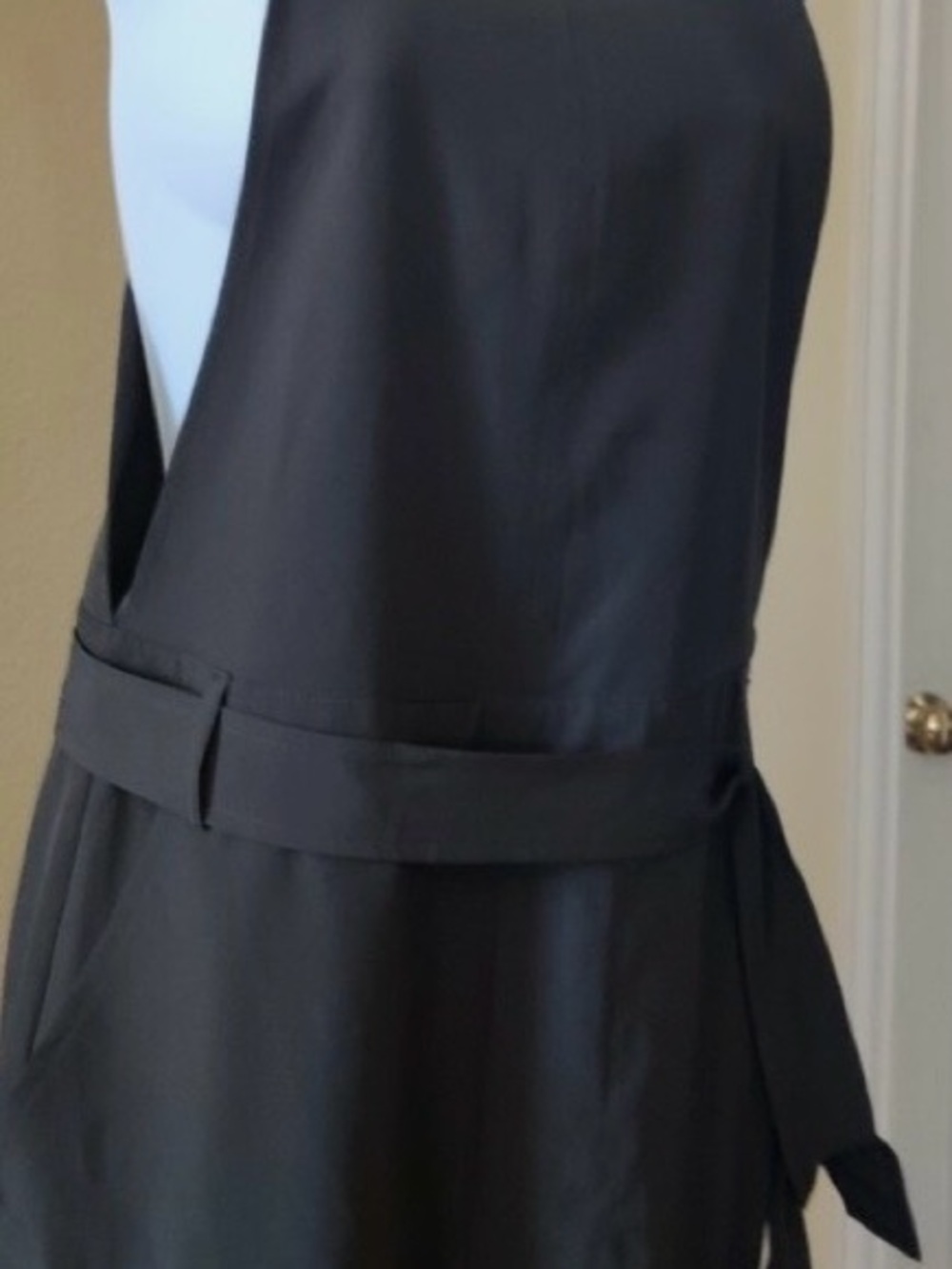 Prologue Olive Tie-Waist Cropped Jumpsuit - Picture 3 of 7